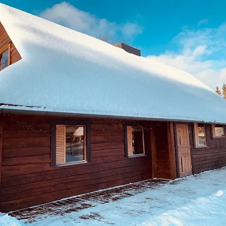 Krueuedneri Puhkemaja Casa de Férias *